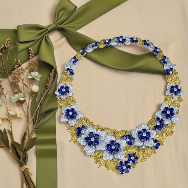 Sapphires, diamonds and 18K white and yellow gold necklace